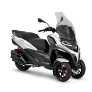 MP3 400 hpe Sport bianco piaggio motogroup.sk 1