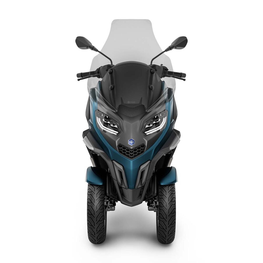 MP3 530 hpe Exclusive blue piaggio motogroup.sk 6