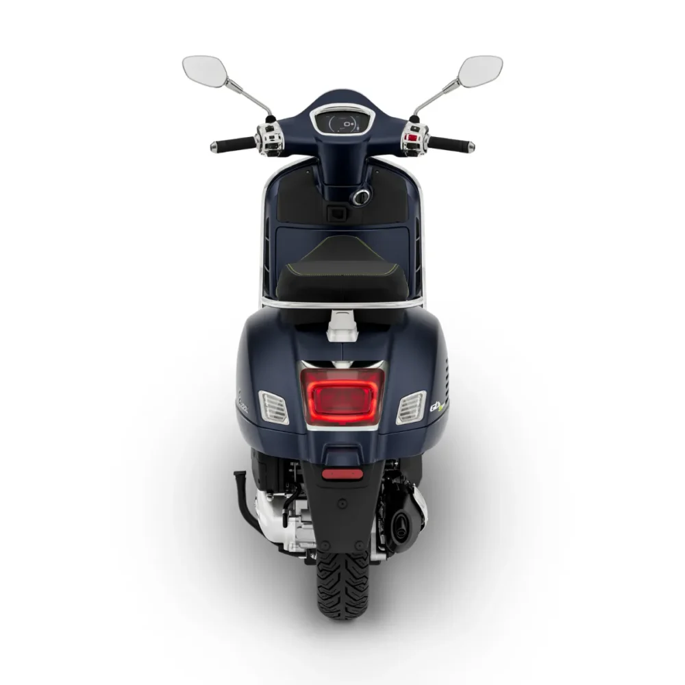 Vespa_GTS_125_Super_tech_5