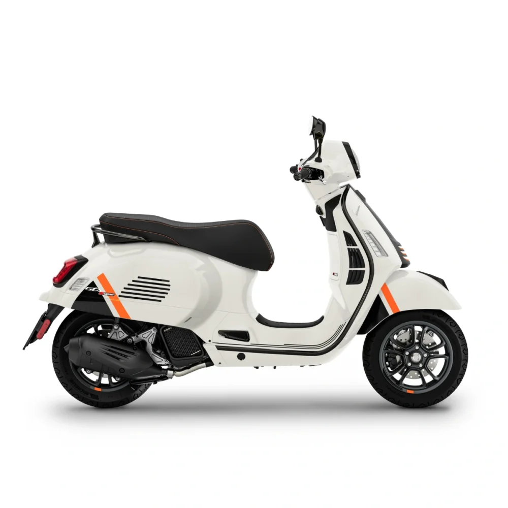 Vespa_GTS_125_supersport_bianco