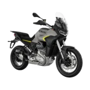 Moto-Guzzi_Stelvio_Grigio-Climbing_2
