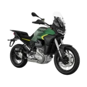 Moto_Guzzi_Stelvio_Verde_Hiking_2