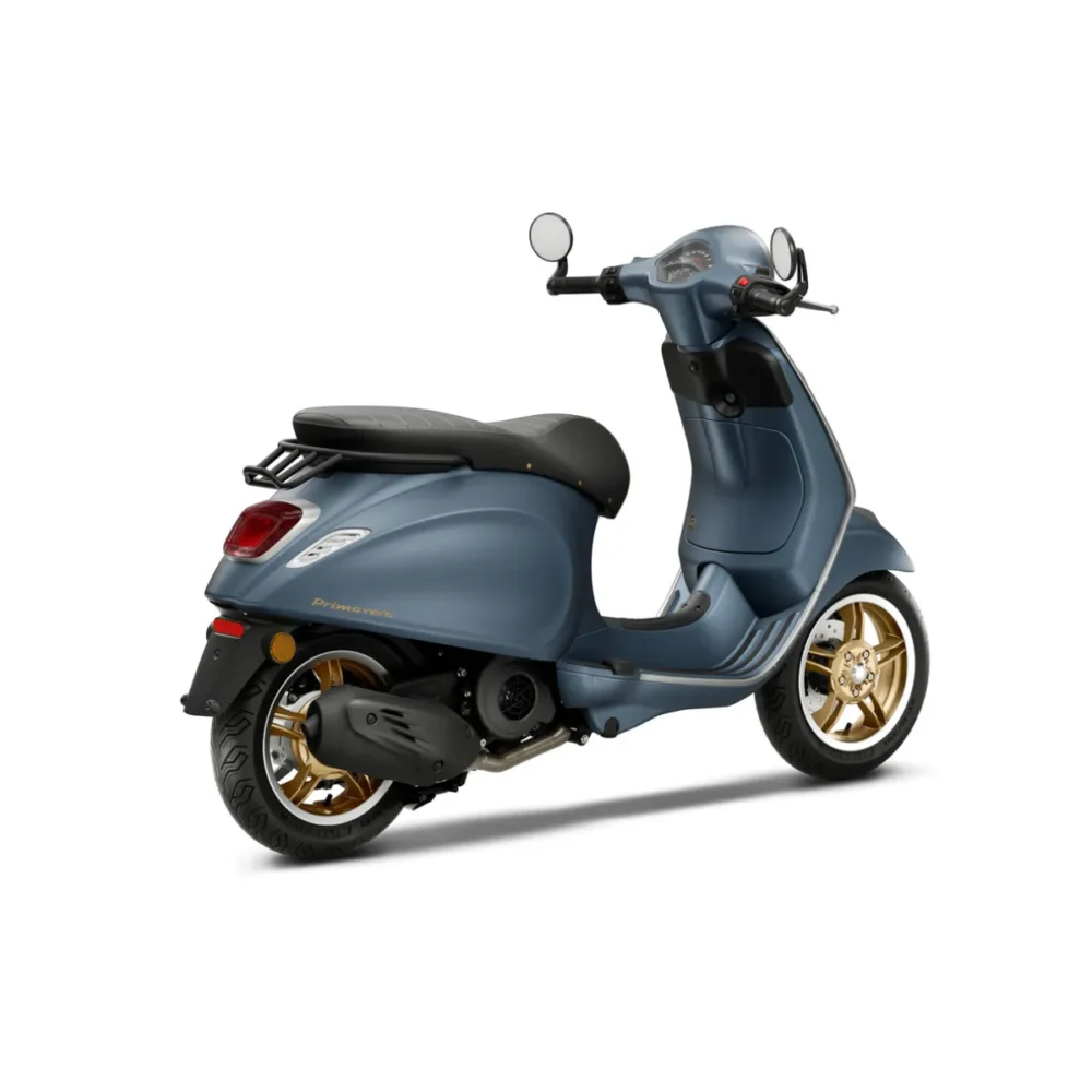 Vespa_Primavera_125_officina_8_2